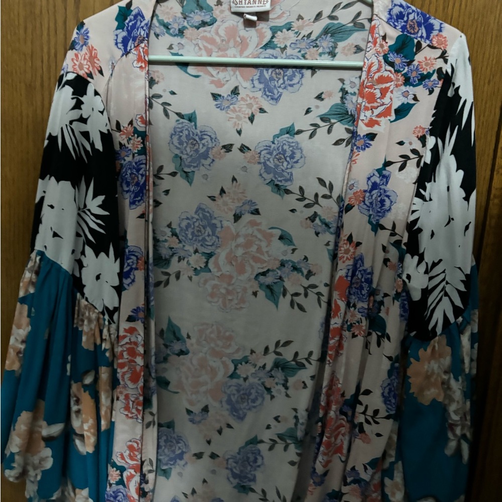 Shyanne Kimono